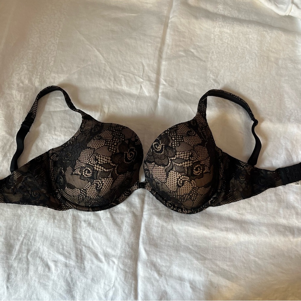 Lilyette Bra Size 36DD Plunge Underwire Lace Overlay Molded  Black 0874